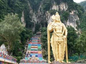 bunte Treppe der Batu Caves
