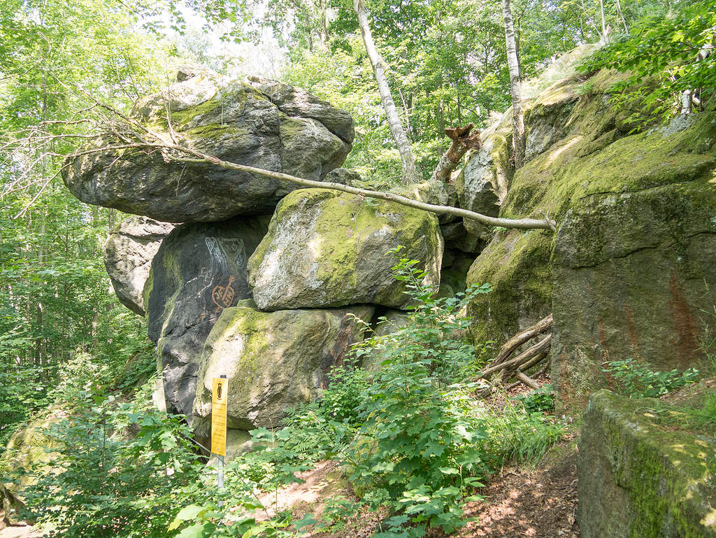 Hockstein auf Naturlehrpfad Markersdorf