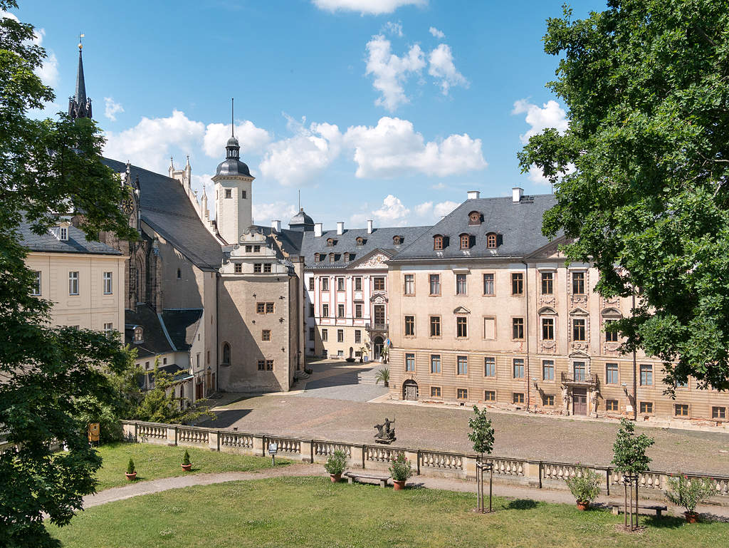 Schloss Altenburg - Blick in Innenhof