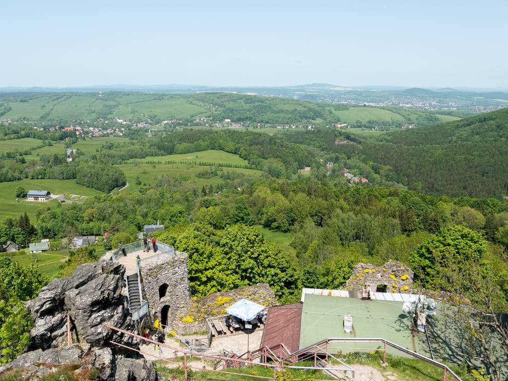 Blick auf die Burg Tollenstein und die Umgebung